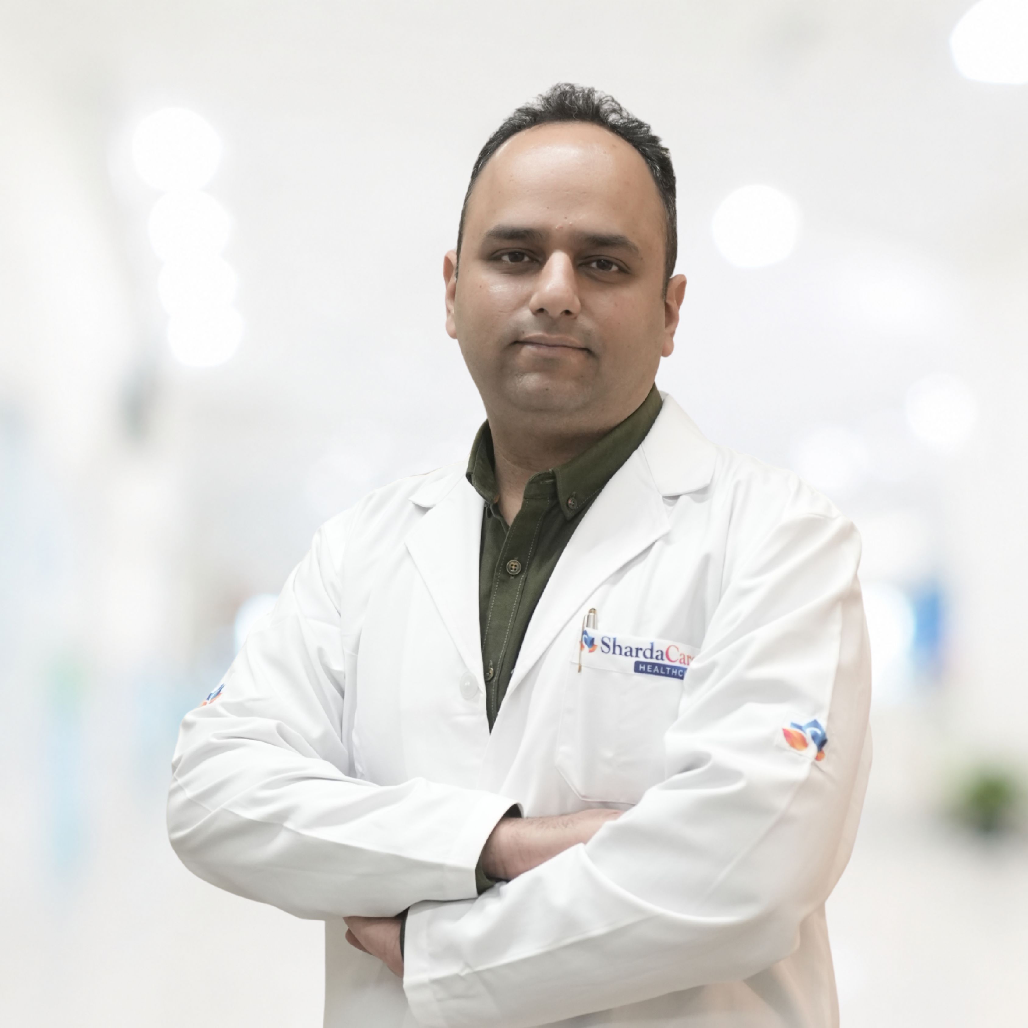 Dr. Nikhil Nayar