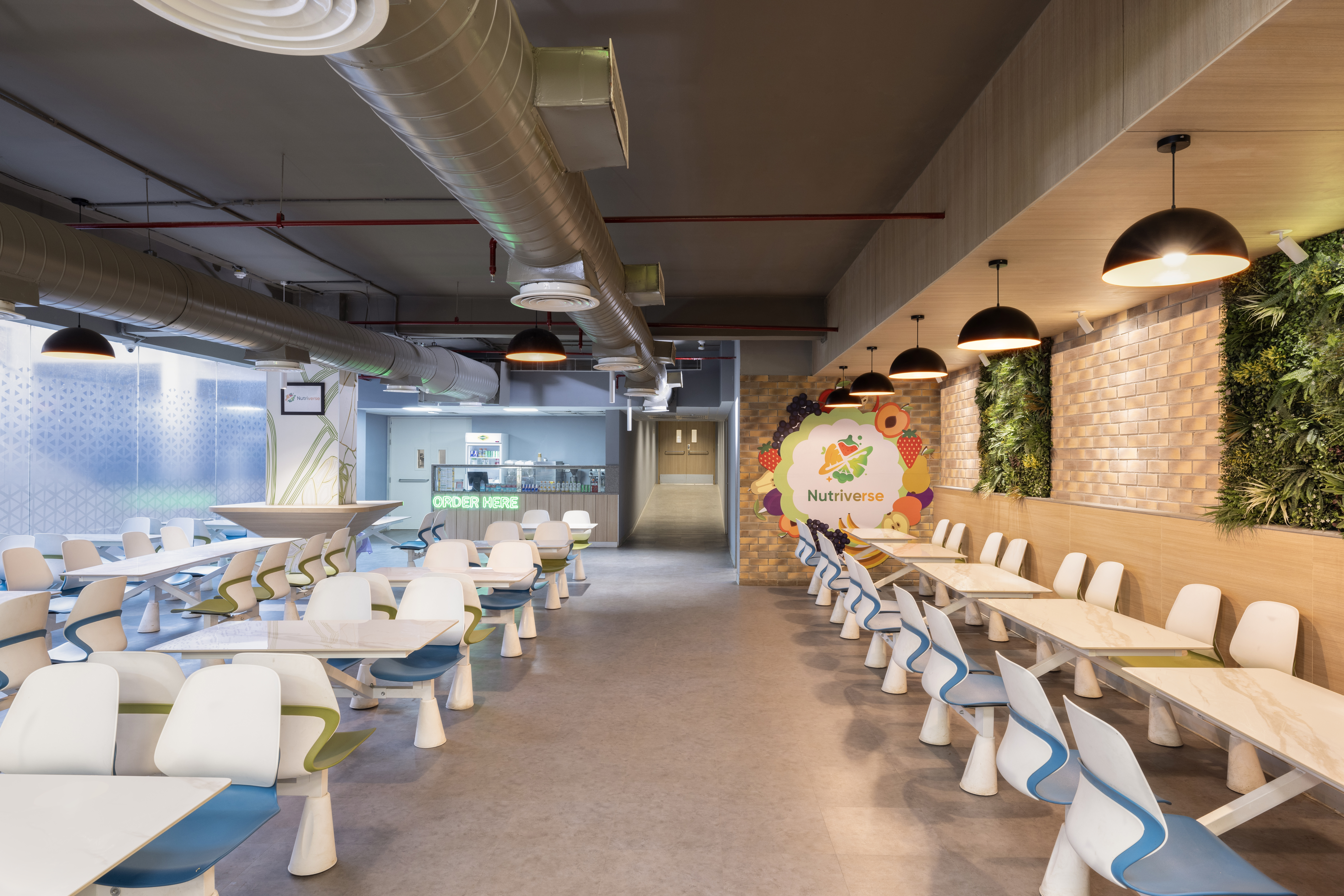 Food Court